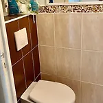 Apartmán Agreable 2 Chambres, Balcon, Calme Et Soleil